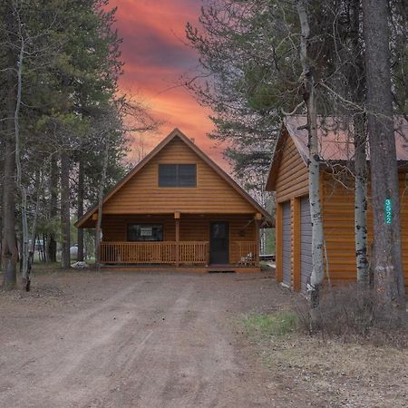Remington Reload By Kabino Hot Tub Firepit Roku Big Yard Driveway Grill Wifi Trails Island Park Esterno foto
