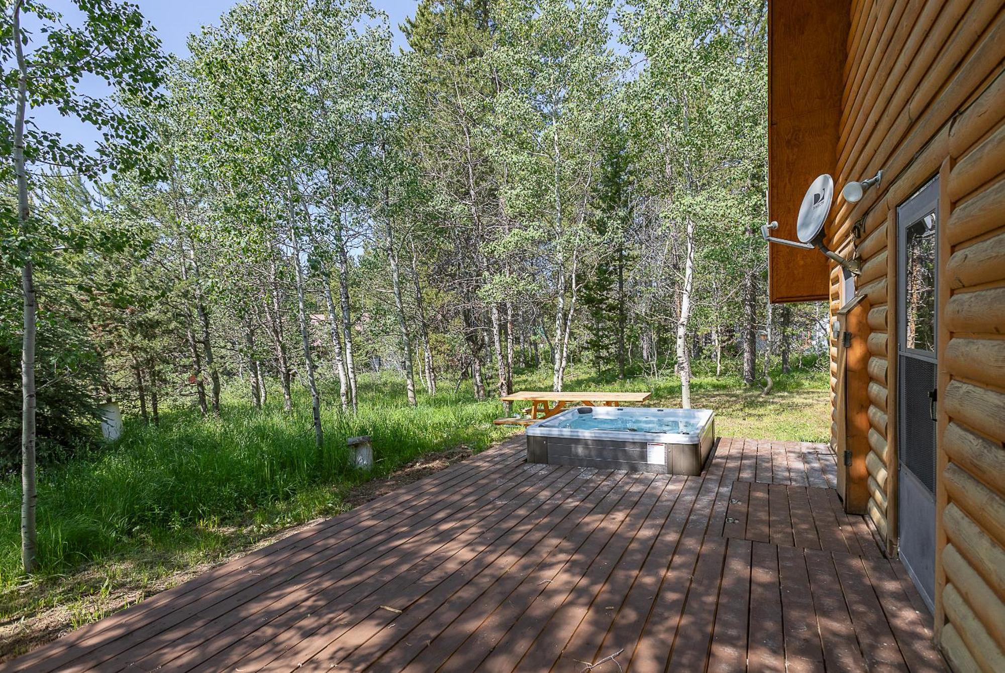 Remington Reload By Kabino Hot Tub Firepit Roku Big Yard Driveway Grill Wifi Trails Island Park Esterno foto
