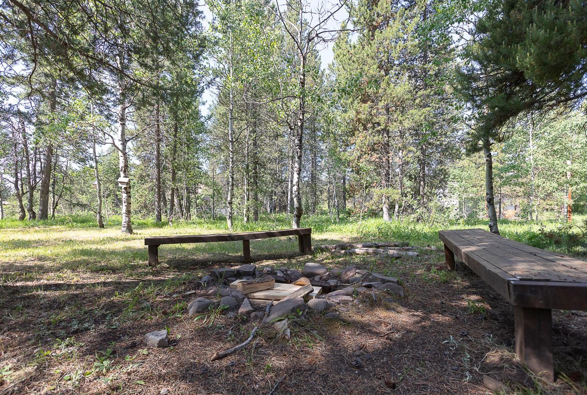 Remington Reload By Kabino Hot Tub Firepit Roku Big Yard Driveway Grill Wifi Trails Island Park Esterno foto